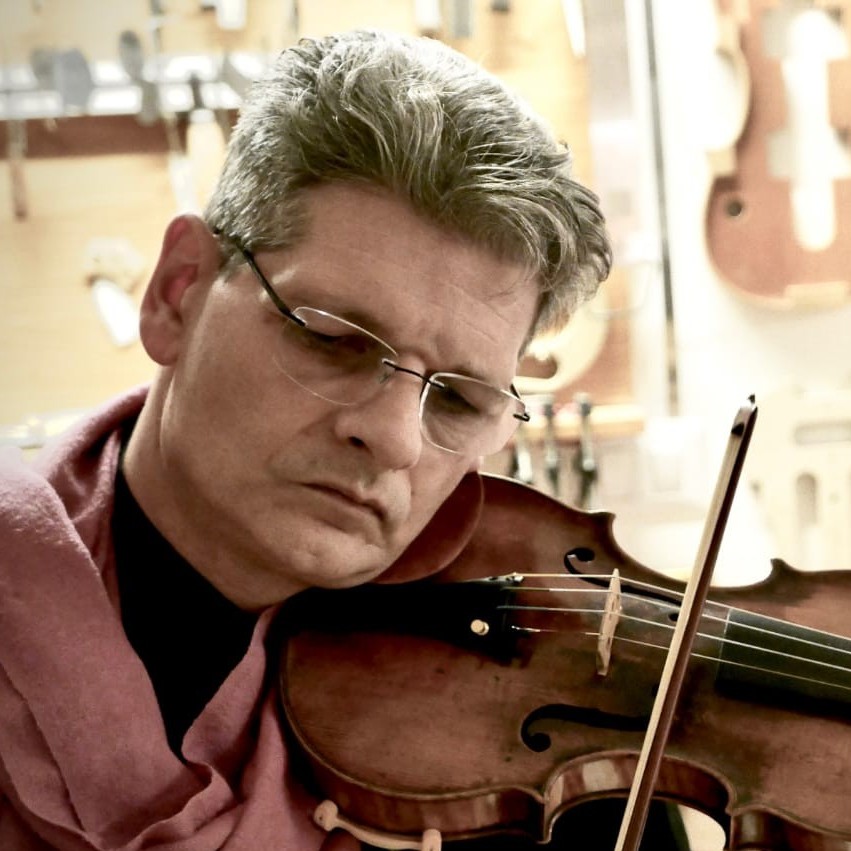 Carmelo Andriani (Violin)